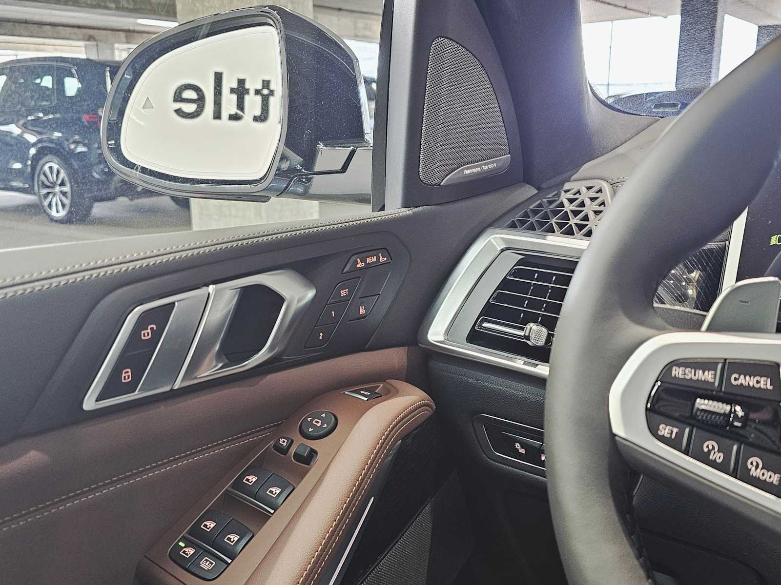 Thumbnail: 2026 BMW X7 - 22