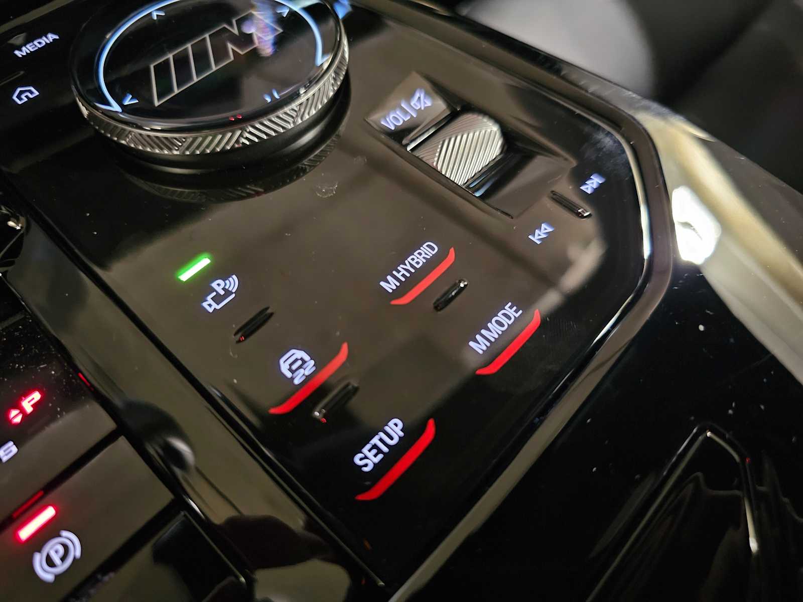 Thumbnail: 2026 BMW M5 - 23