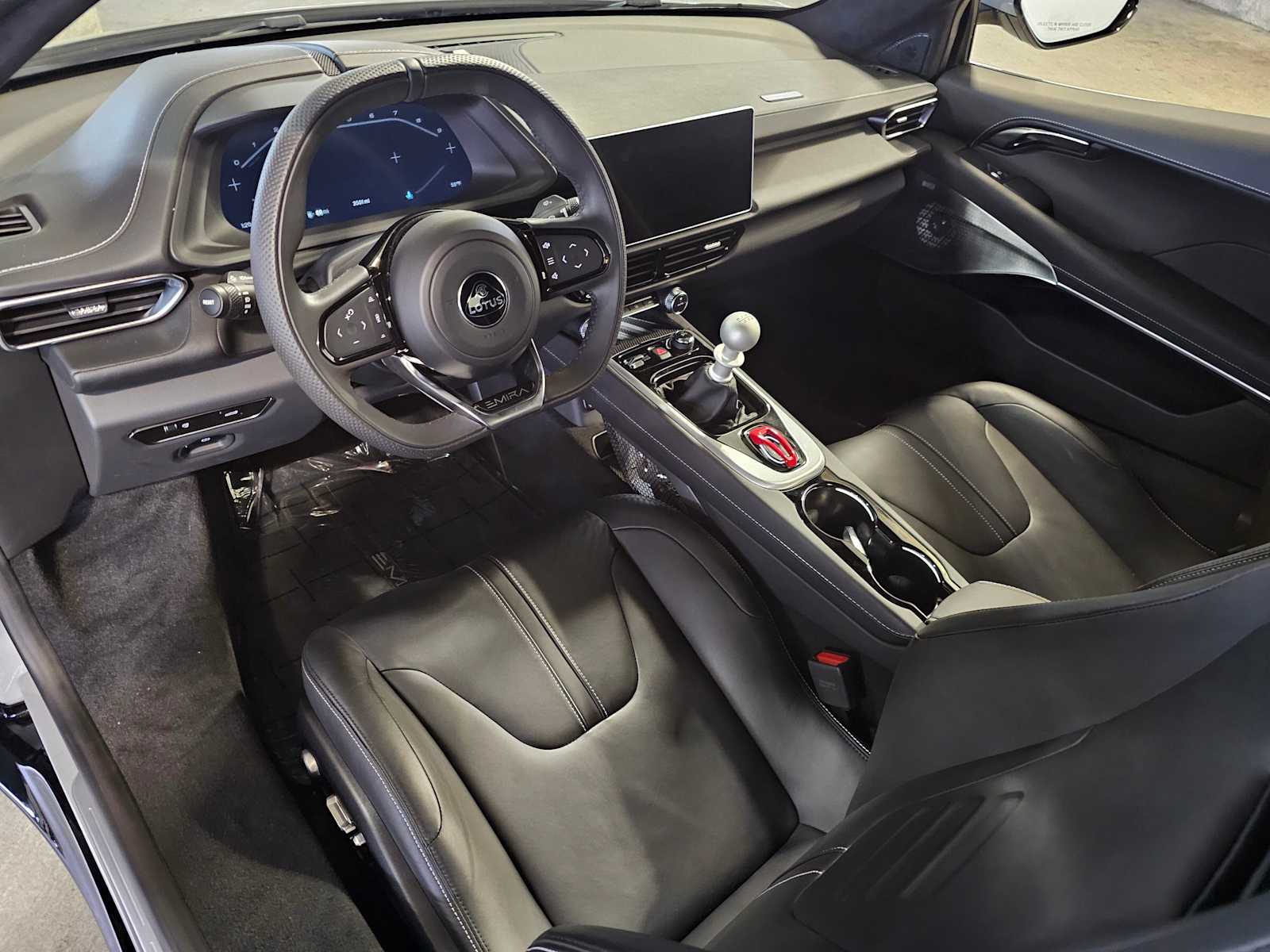 Thumbnail: 2024 Lotus Emira - 2