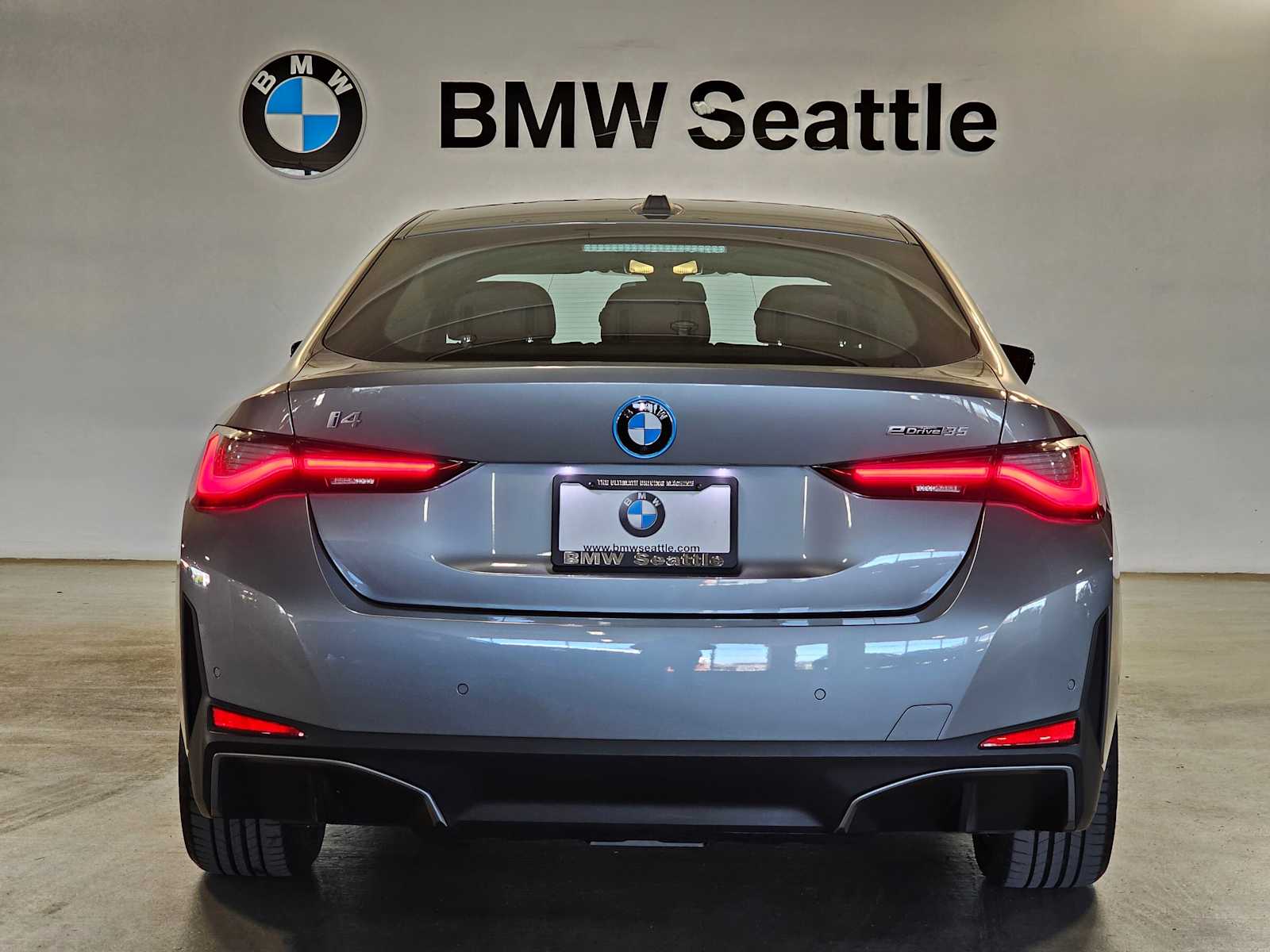Thumbnail: 2023 BMW i4 - 5
