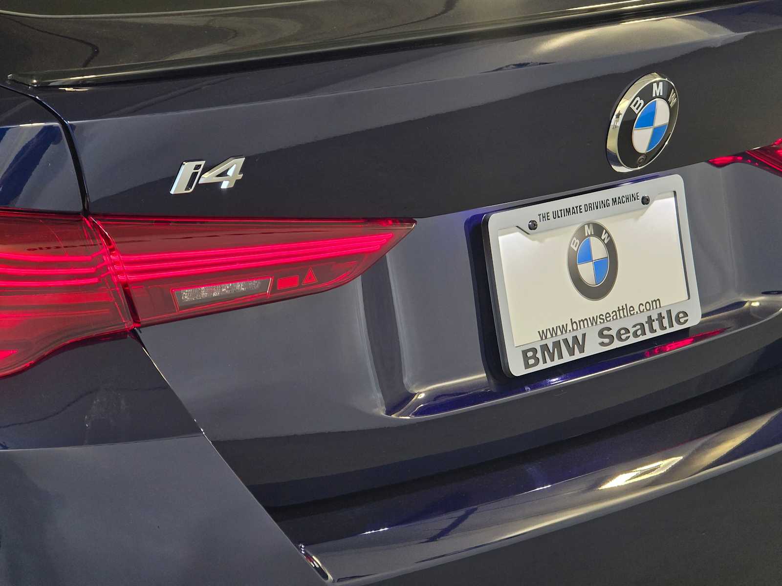 Thumbnail: 2026 BMW i4 - 7