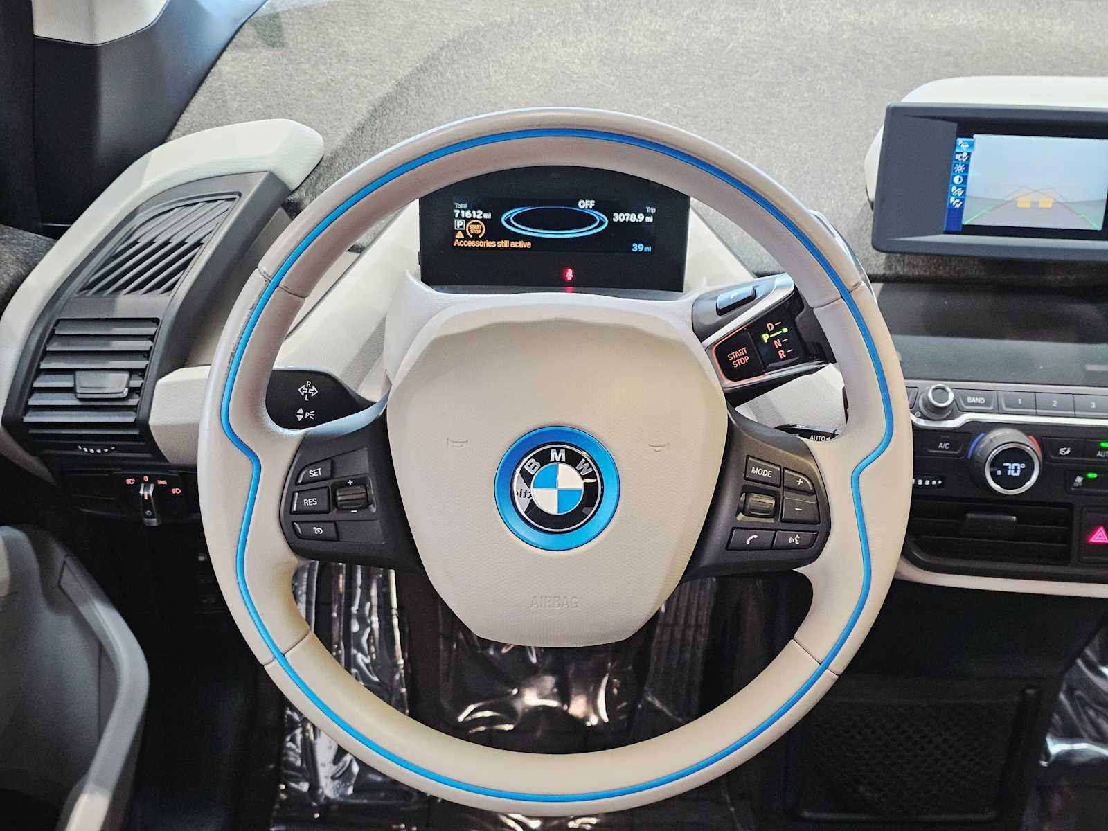 Thumbnail: 2015 BMW i3 - 11