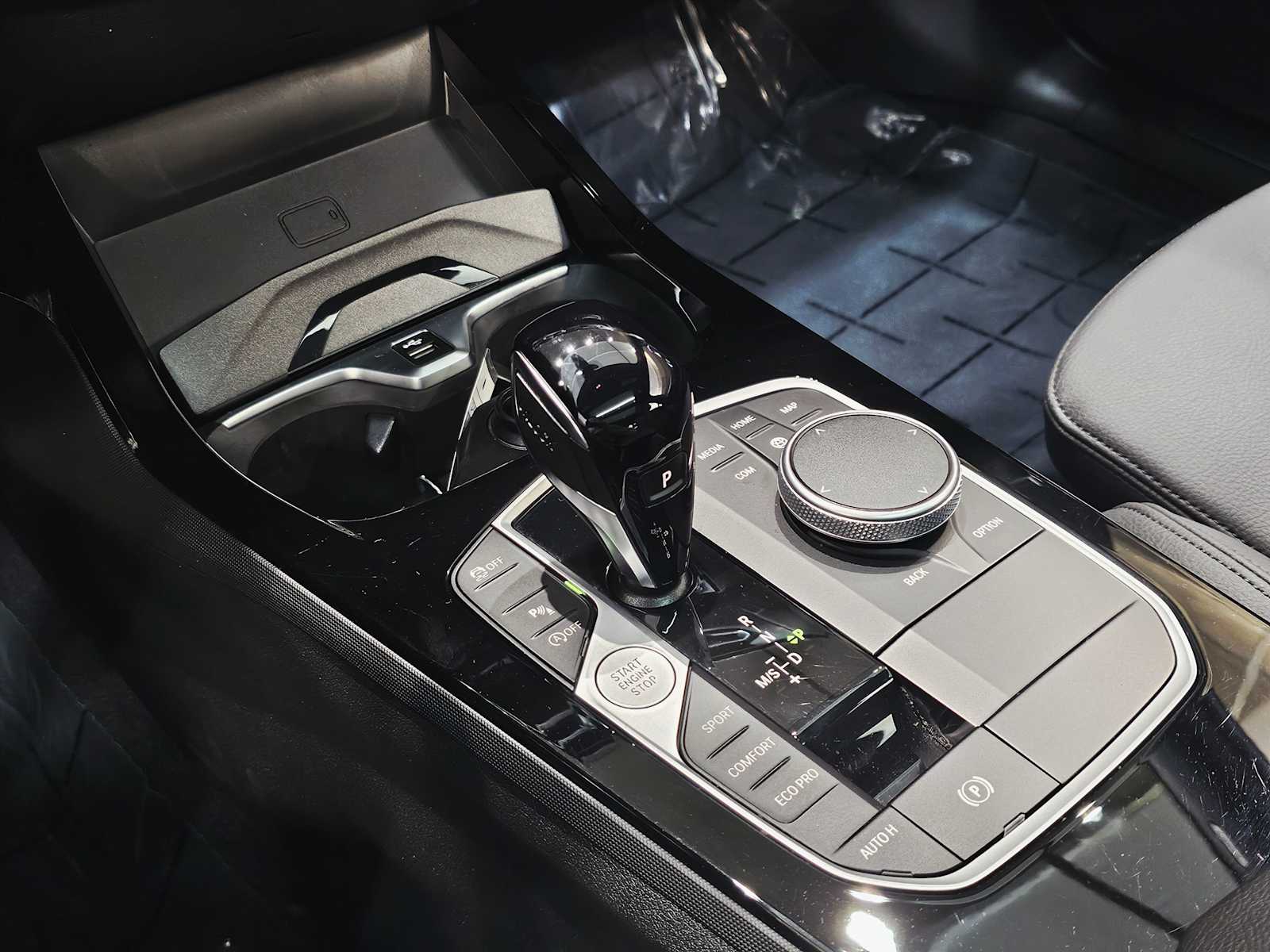 Thumbnail: 2024 BMW 2 Series - 16