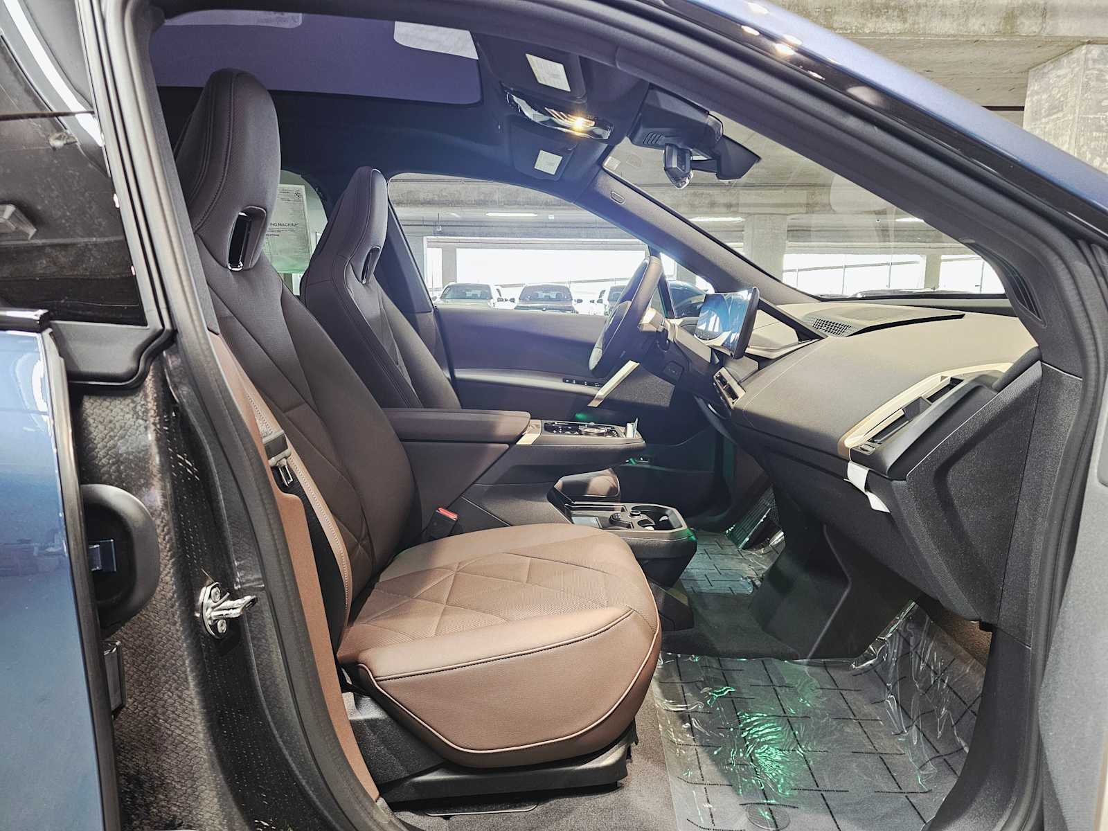 Thumbnail: 2026 BMW iX - 27