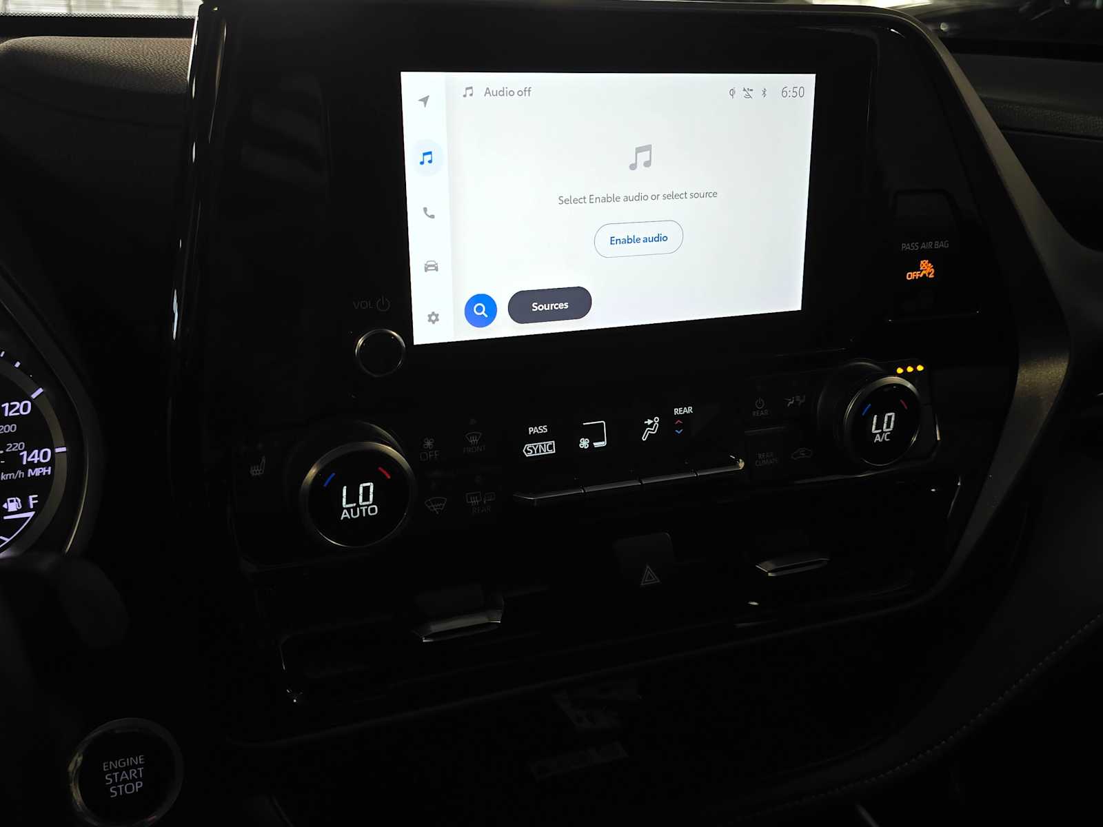 Thumbnail: 2024 Toyota Highlander - 14