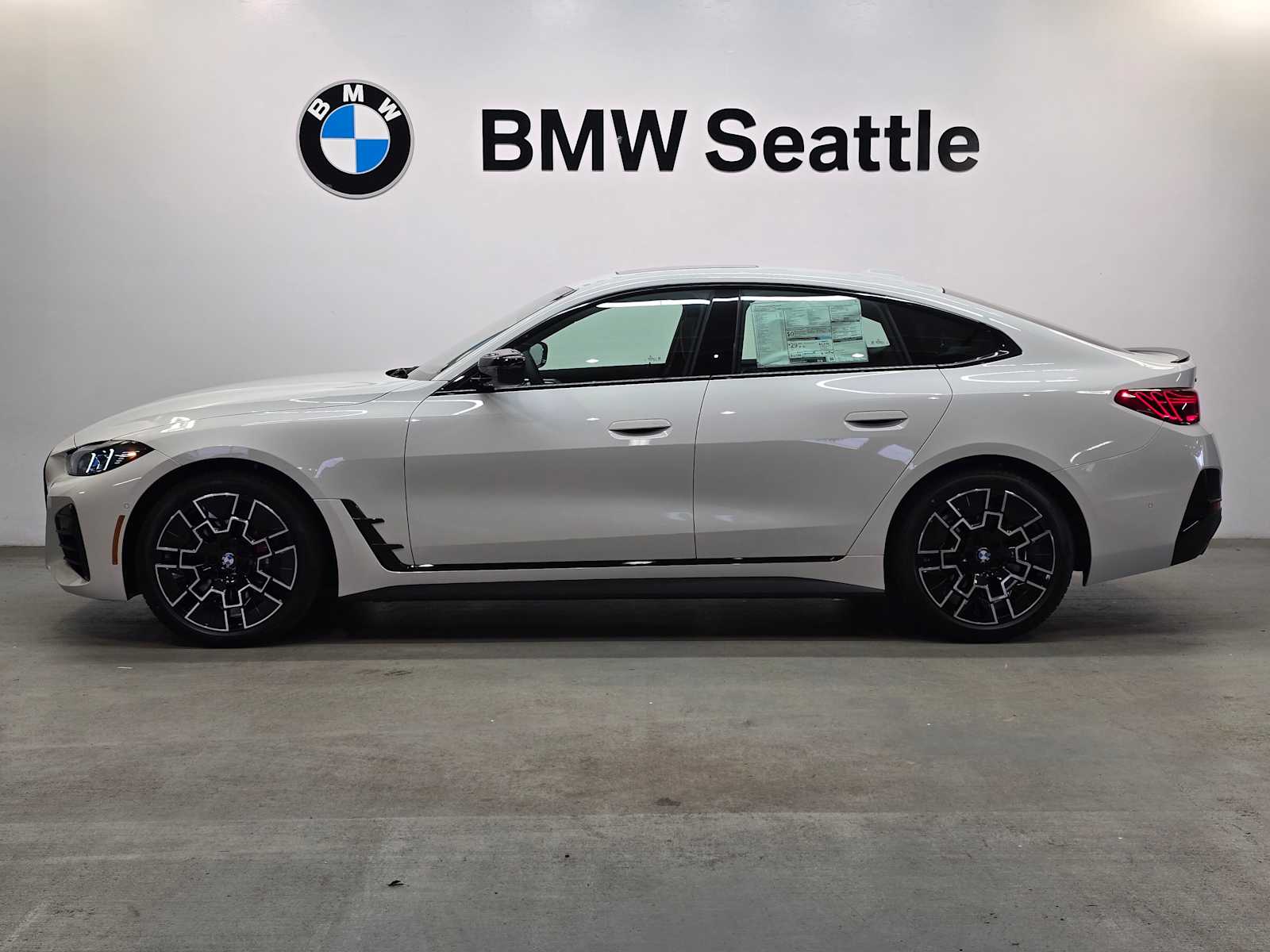 Thumbnail: 2026 BMW 4 Series - 3