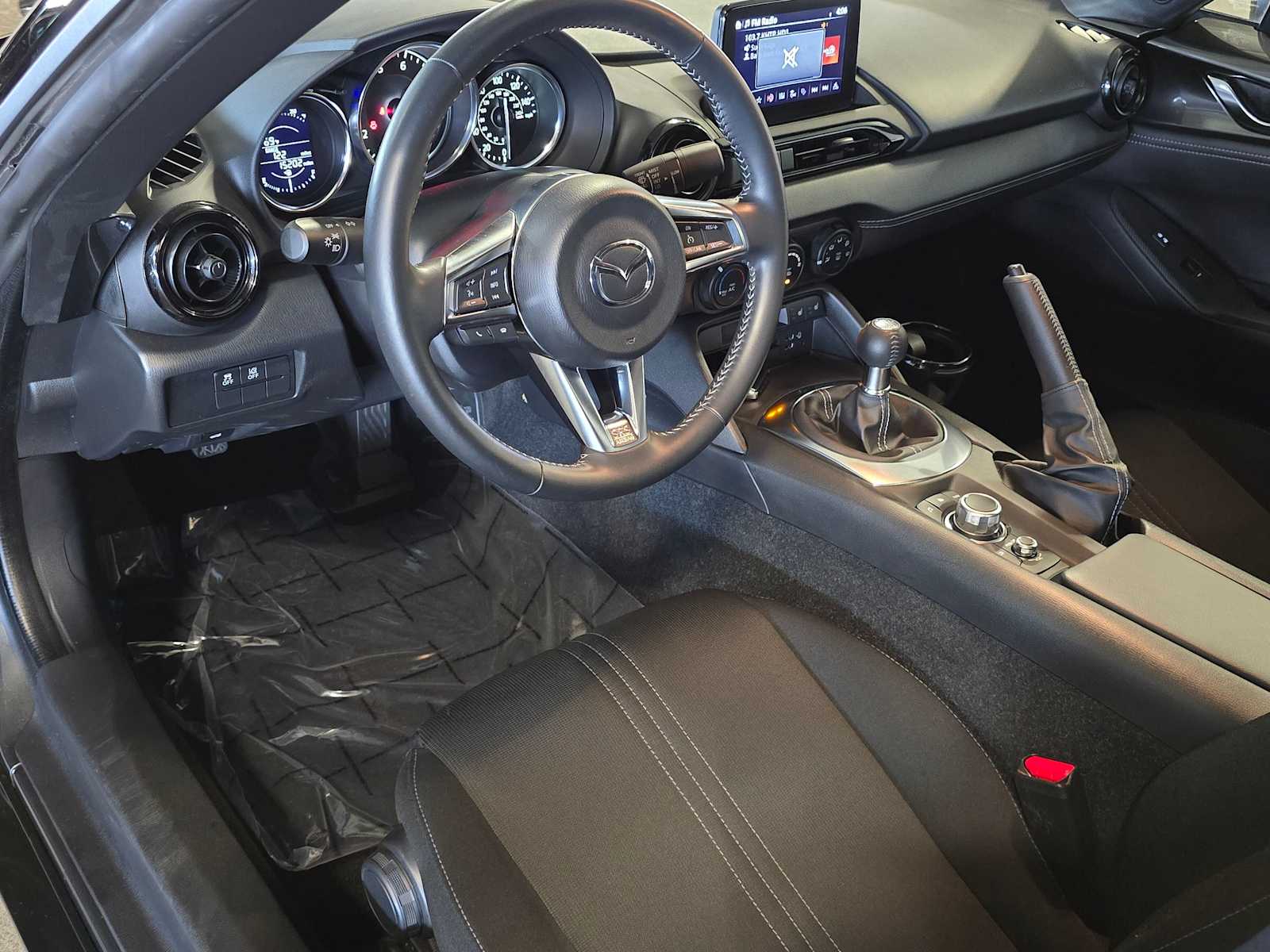 Thumbnail: 2022 Mazda MX-5 Miata - 2