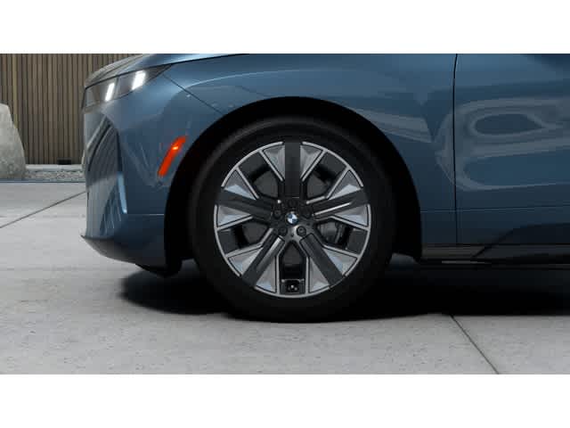Thumbnail: 2026 BMW iX - 7