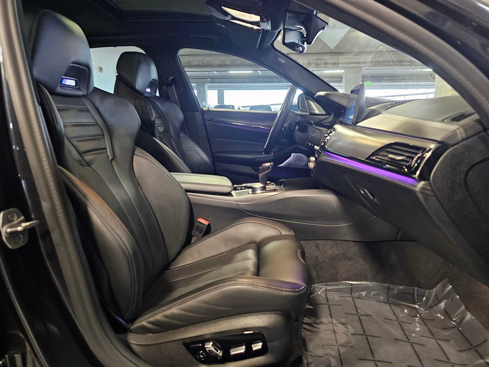 Thumbnail: 2021 BMW M5 - 39