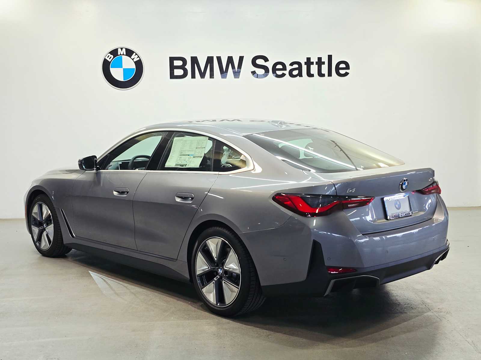 Thumbnail: 2026 BMW i4 - 4