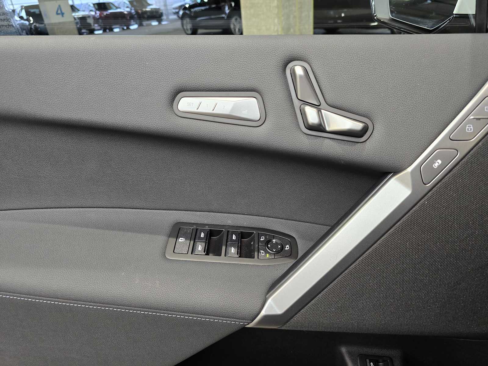 Thumbnail: 2026 BMW iX - 20