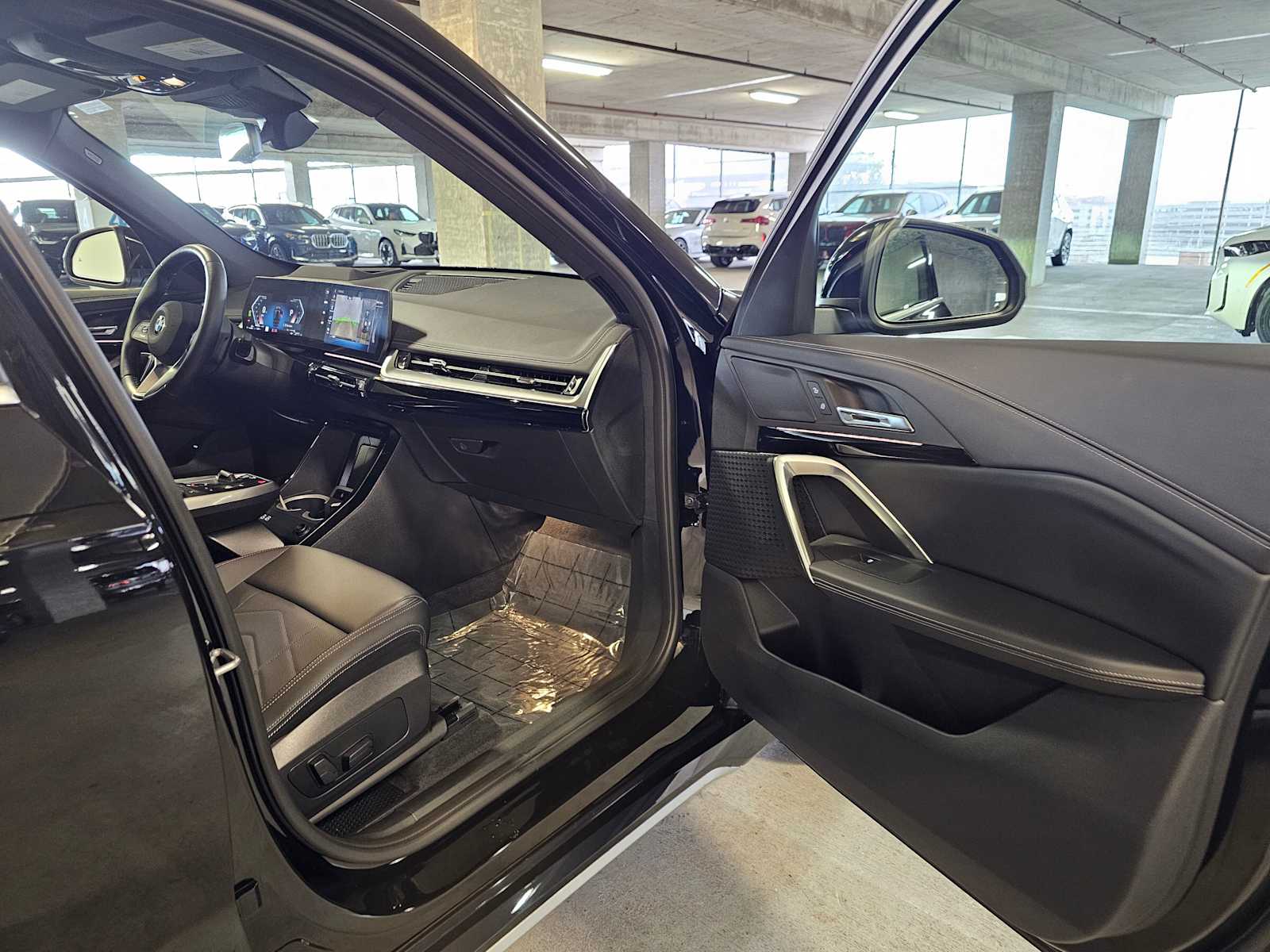 Thumbnail: 2025 BMW X1 - 36