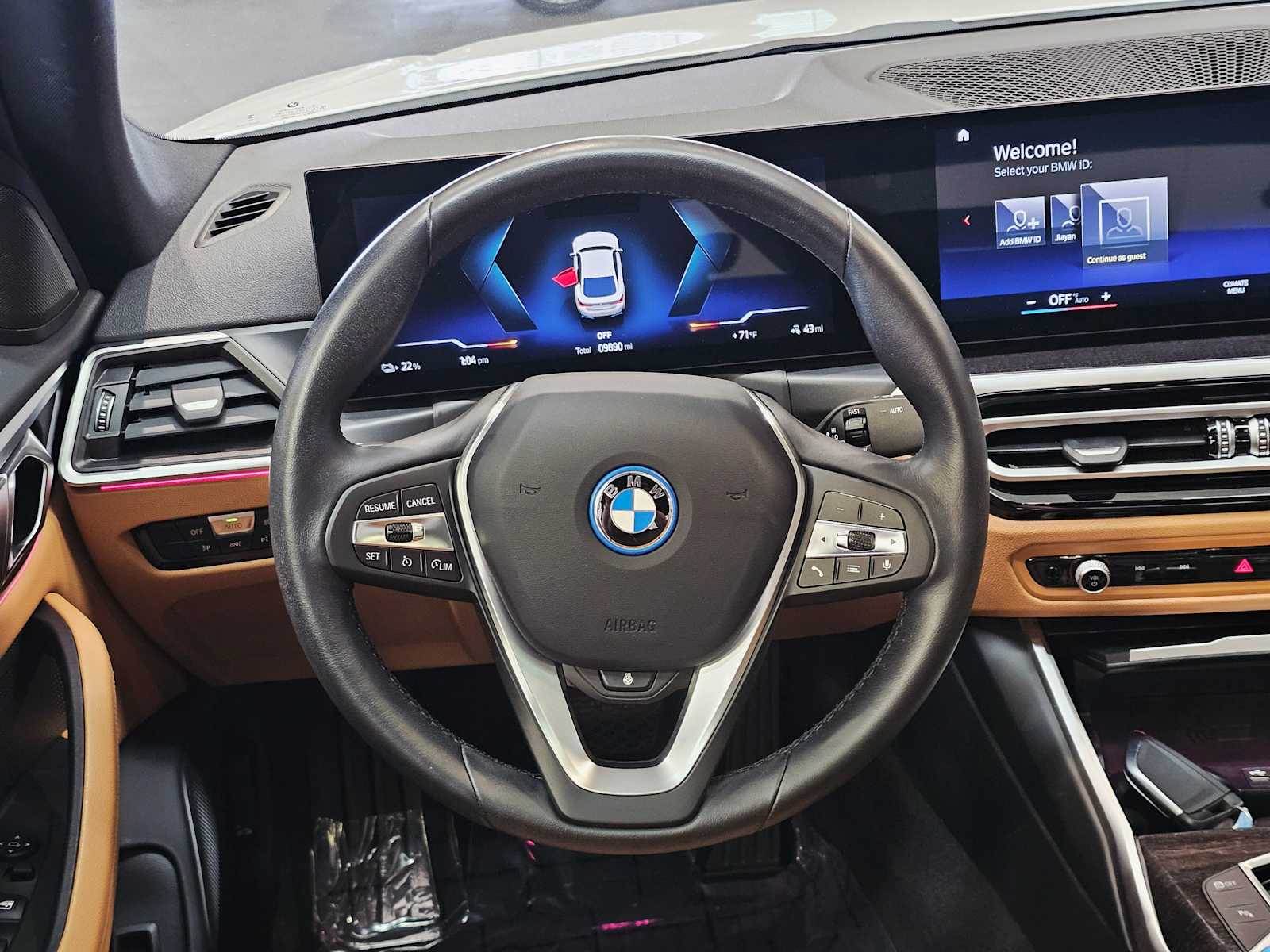 Thumbnail: 2023 BMW i4 - 11