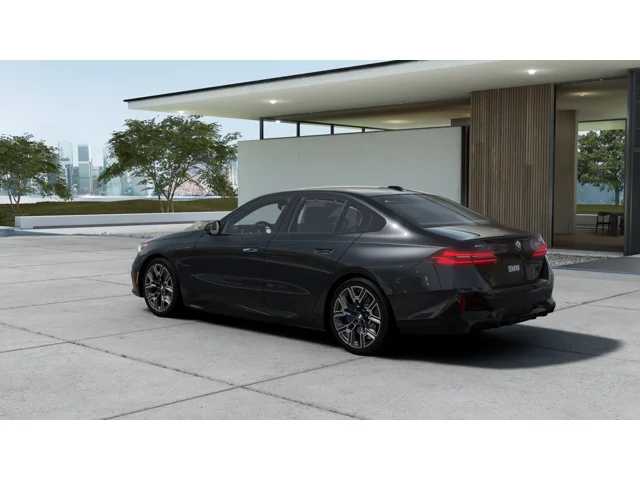 Thumbnail: 2027 BMW 5 Series - 2
