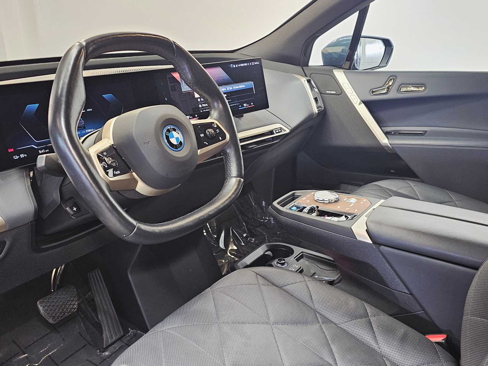 Thumbnail: 2023 BMW iX - 2