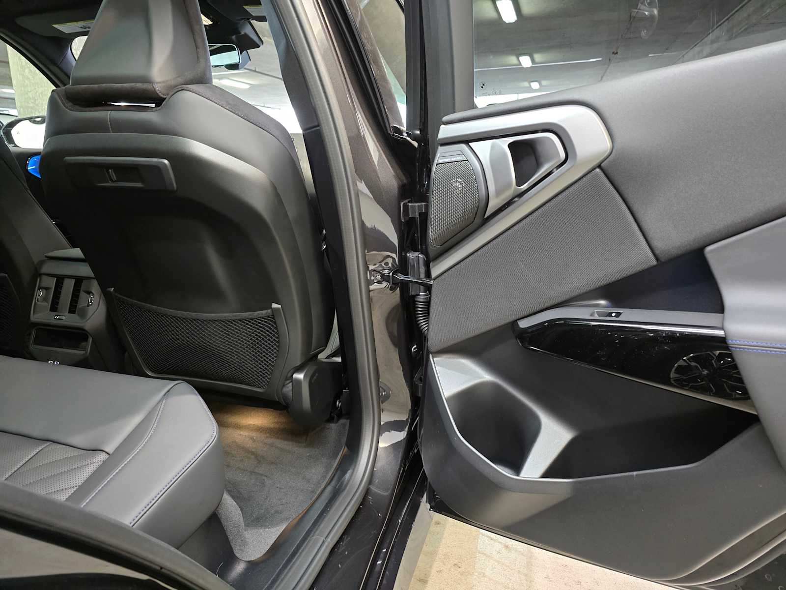 Thumbnail: 2026 BMW X3 - 27