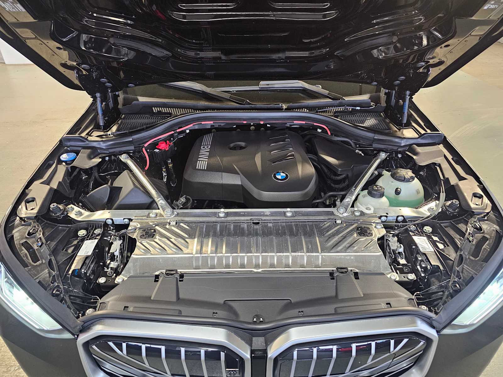Thumbnail: 2026 BMW X3 - 9