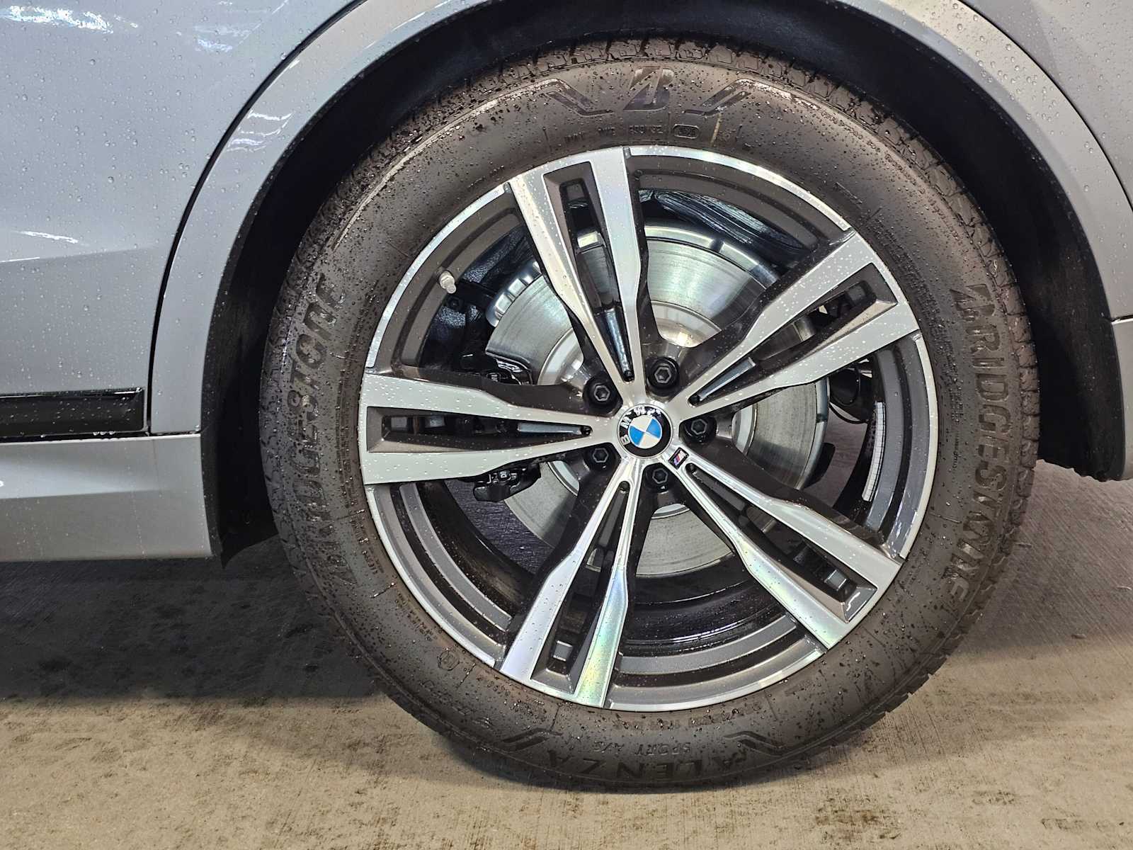 Thumbnail: 2026 BMW X7 - 8
