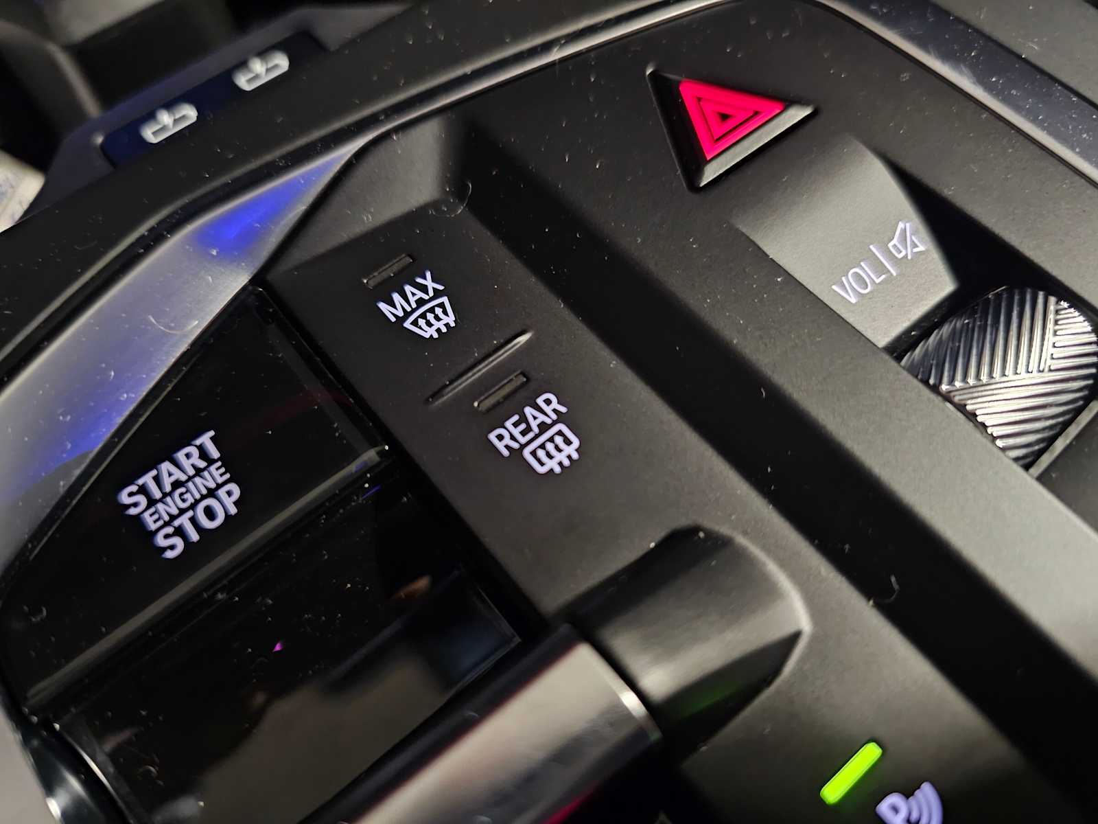 Thumbnail: 2025 BMW 2 Series - 24