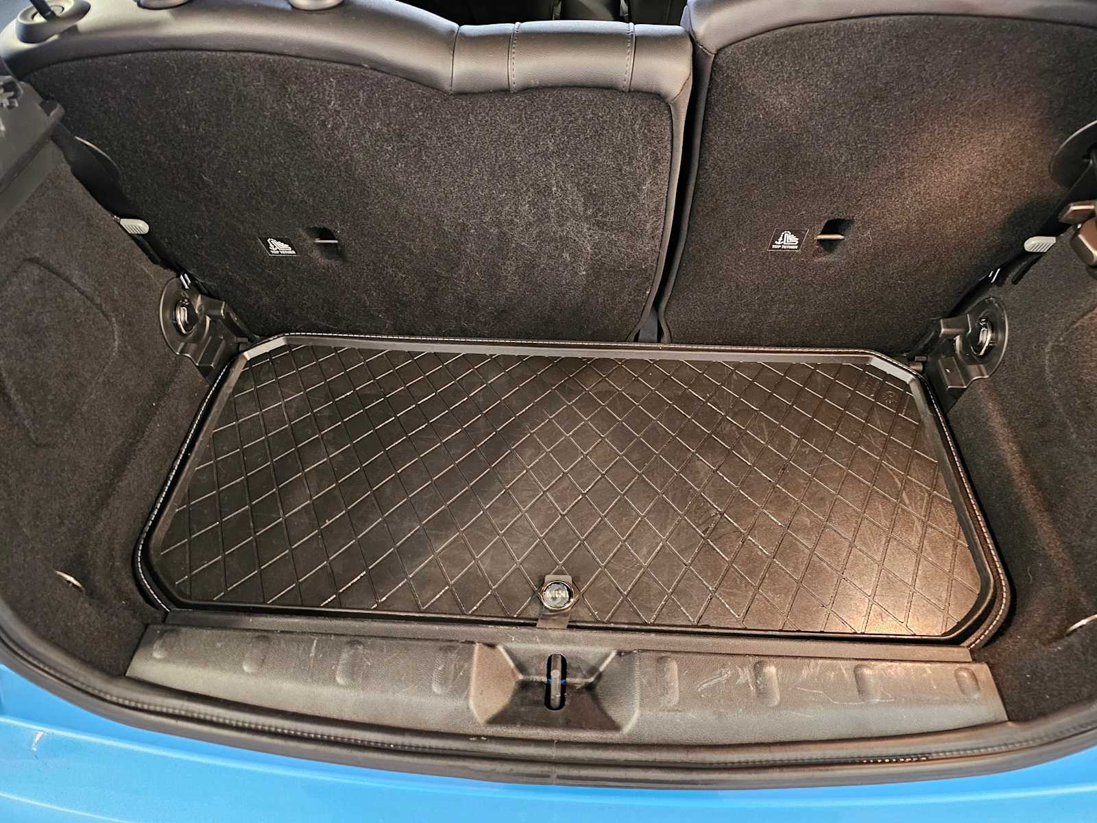 Thumbnail: 2016 MINI Cooper Hardtop - 34