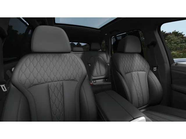 Thumbnail: 2026 BMW X5 - 11