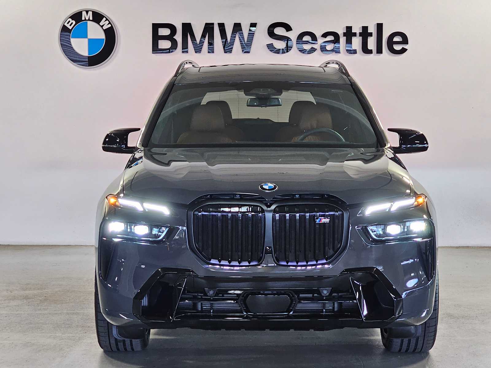 Thumbnail: 2026 BMW X7 - 6