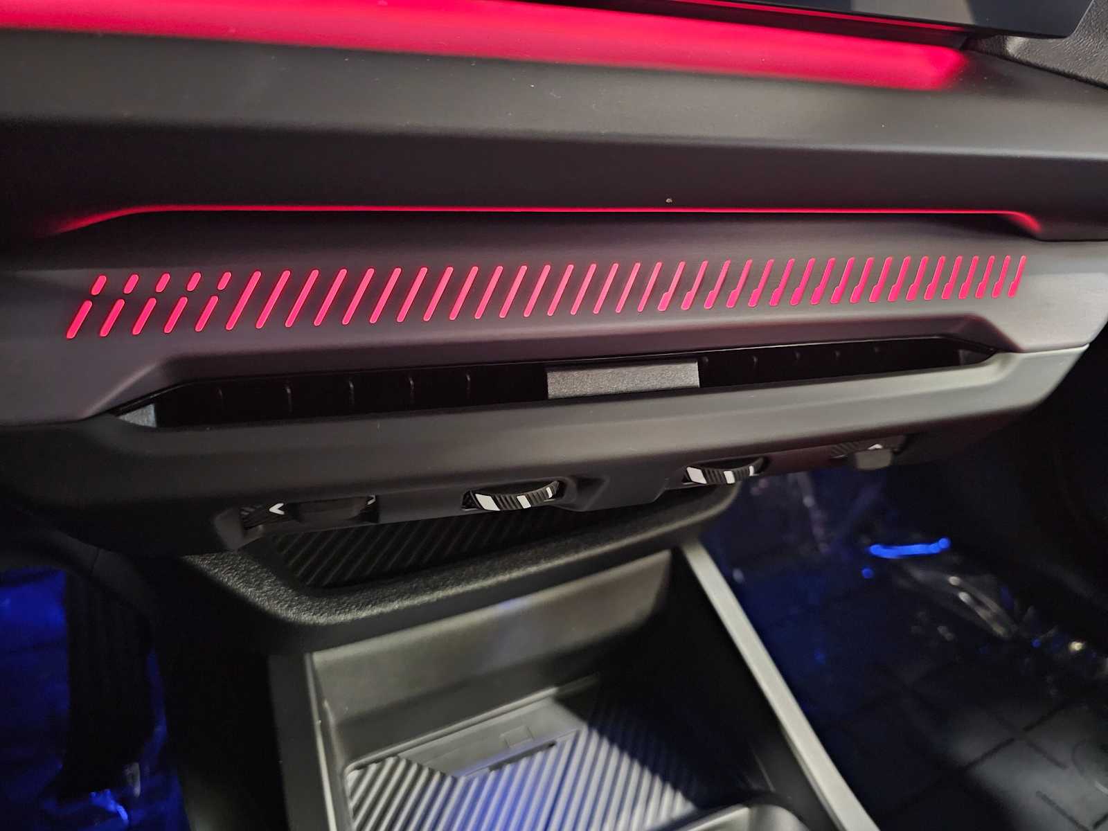 Thumbnail: 2025 BMW 2 Series - 17