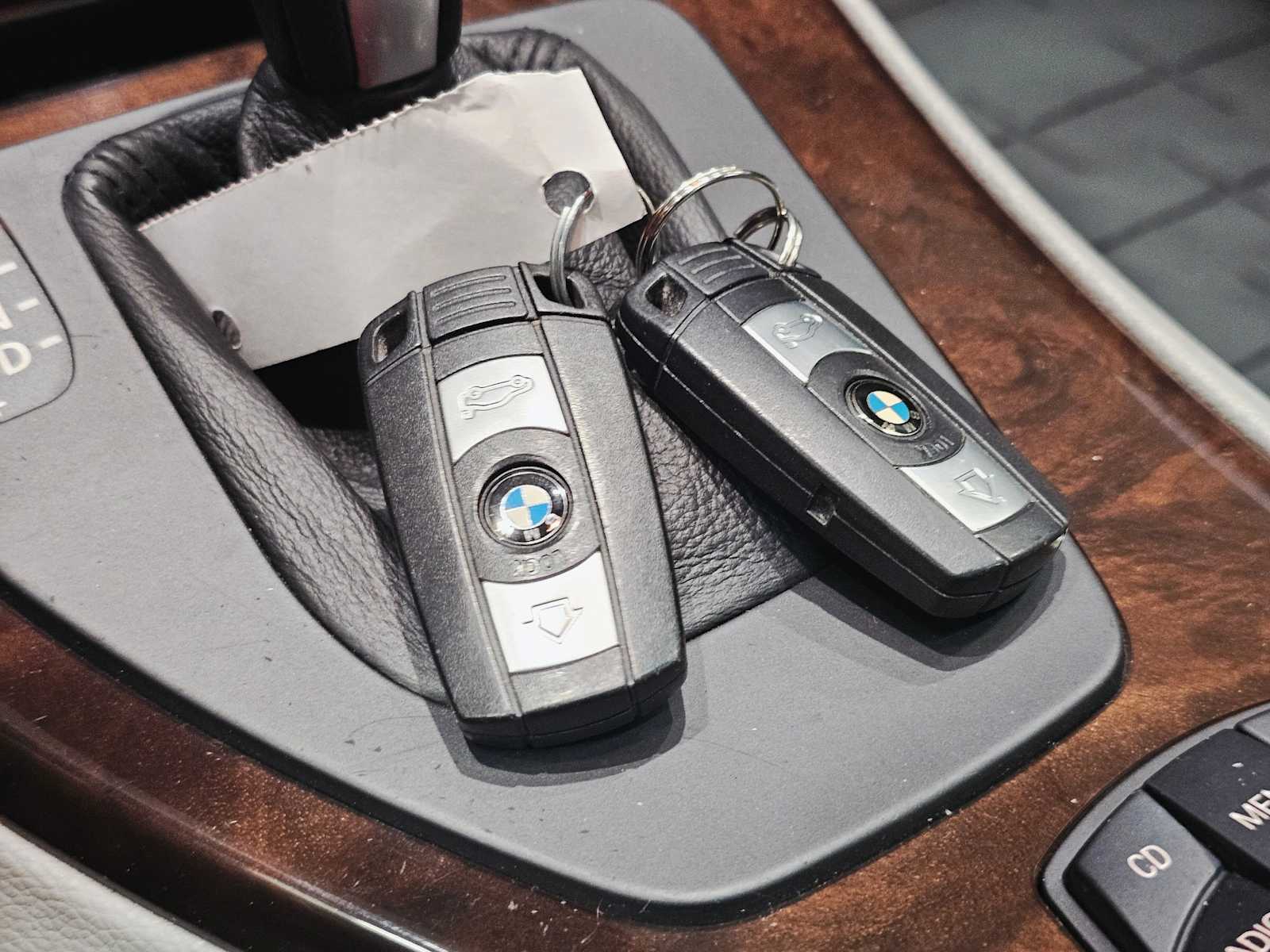 Thumbnail: 2009 BMW 3 Series - 30
