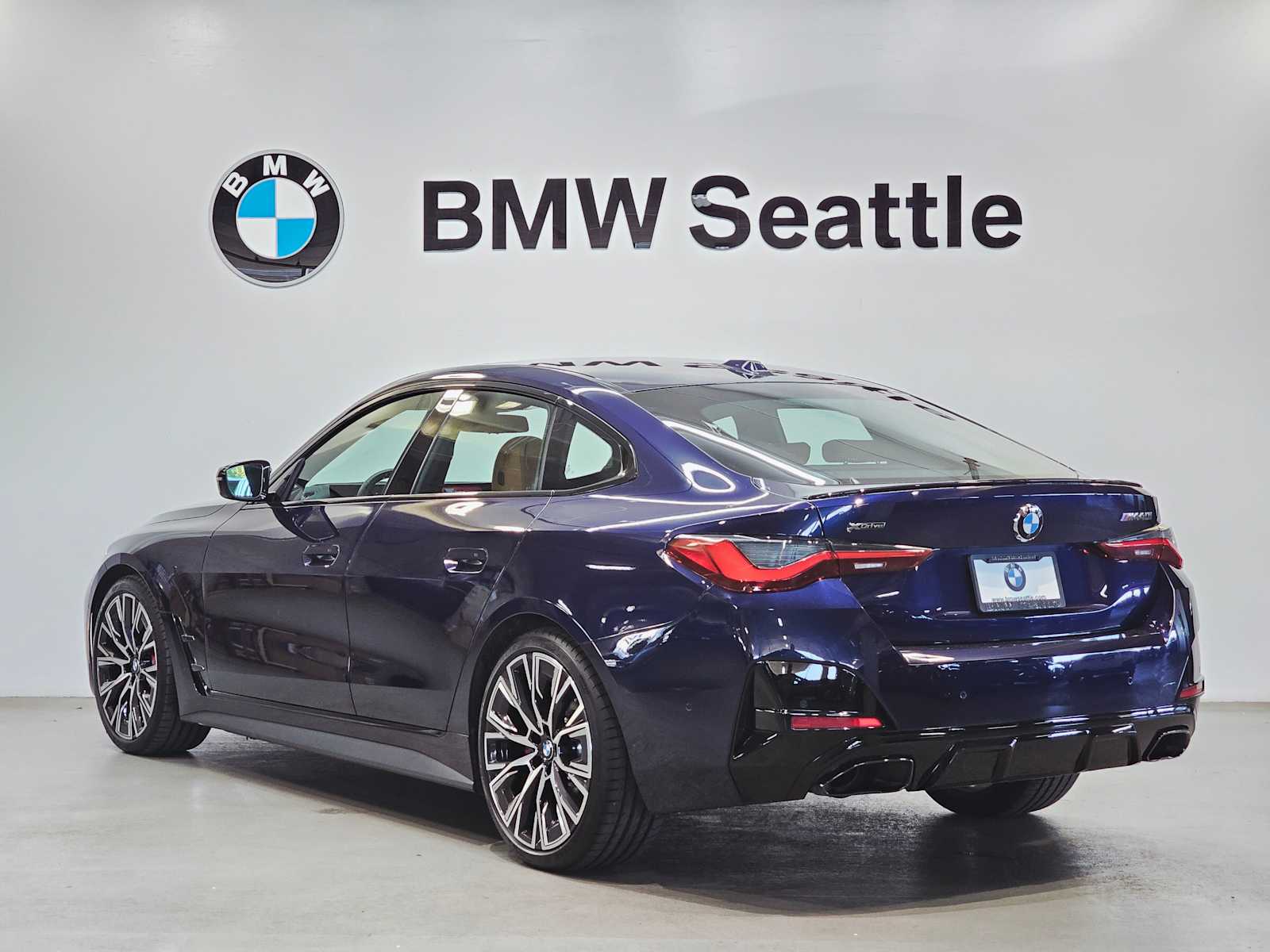 Thumbnail: 2024 BMW 4 Series - 4