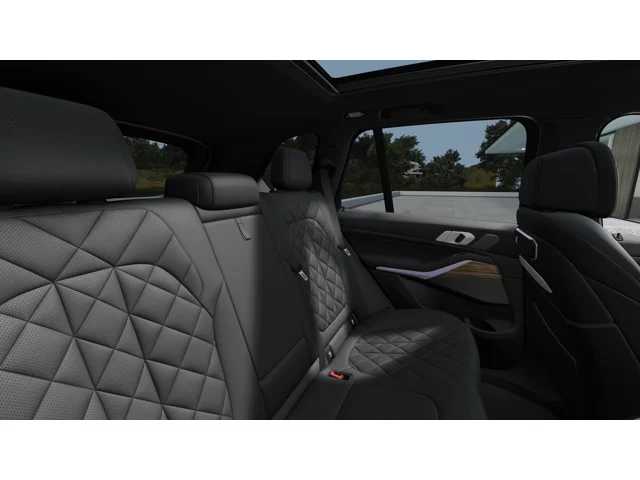 Thumbnail: 2026 BMW X5 - 12