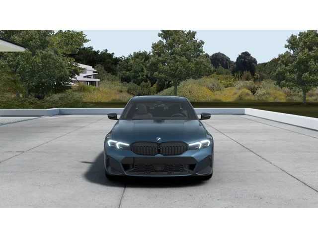 Thumbnail: 2026 BMW 3 Series - 3