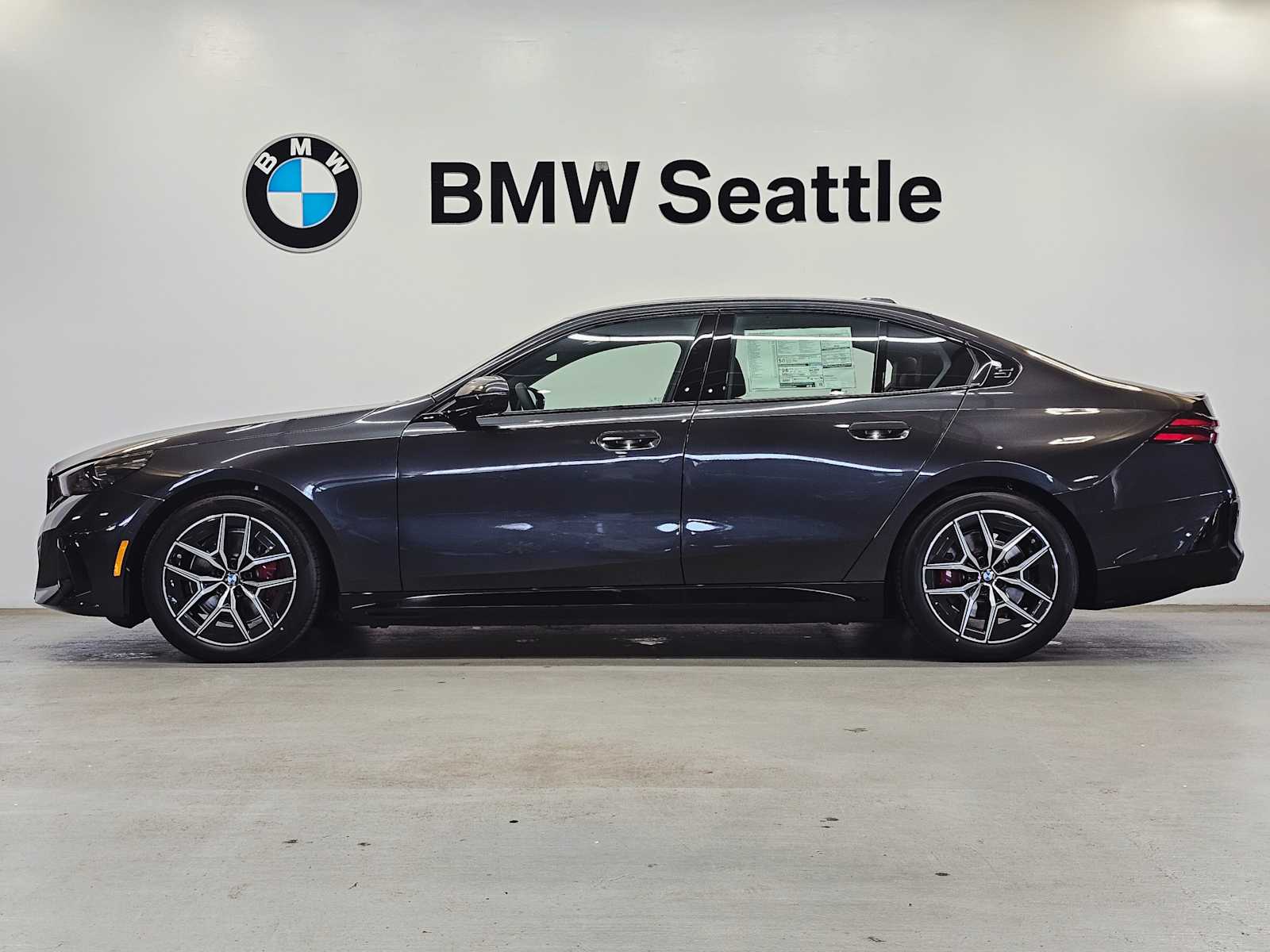 Thumbnail: 2026 BMW i5 - 3