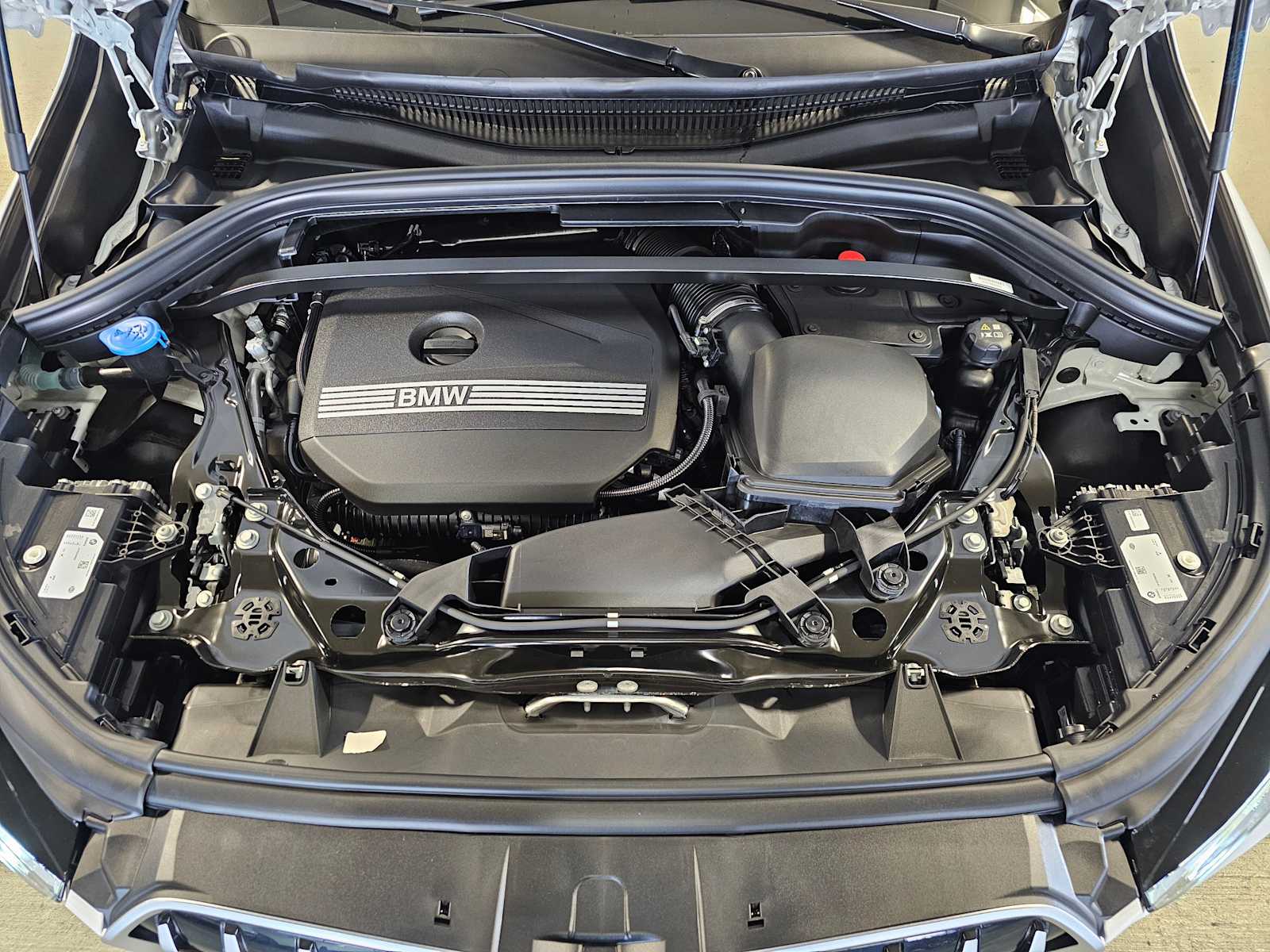 Thumbnail: 2025 BMW X1 - 9