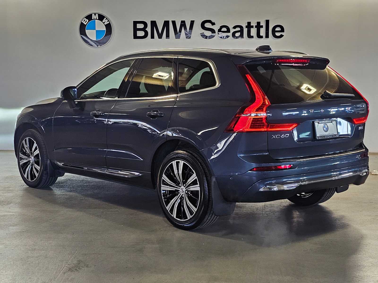 Thumbnail: 2022 Volvo XC60 - 4