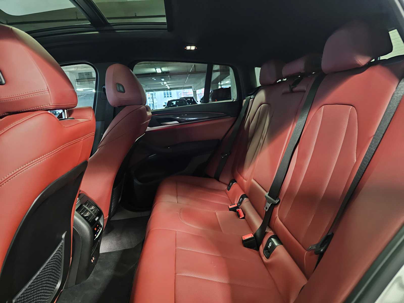 Thumbnail: 2025 BMW X4 - 36