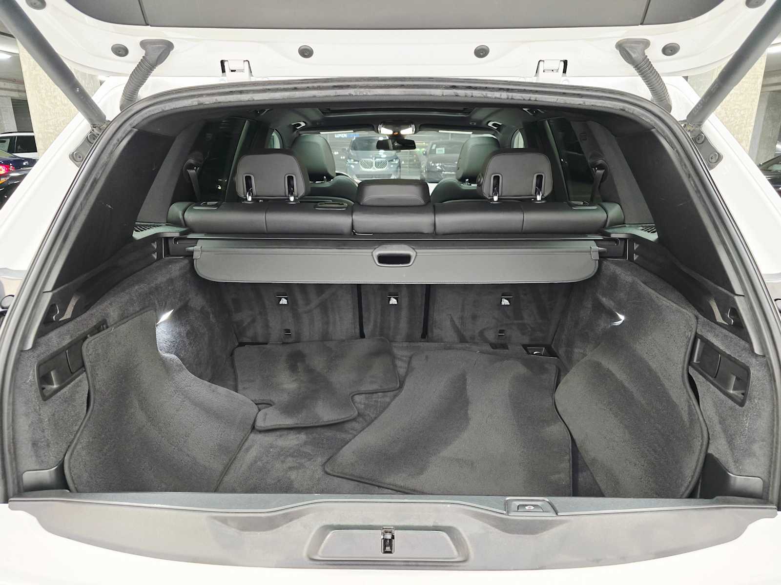 Thumbnail: 2020 BMW X5 - 29