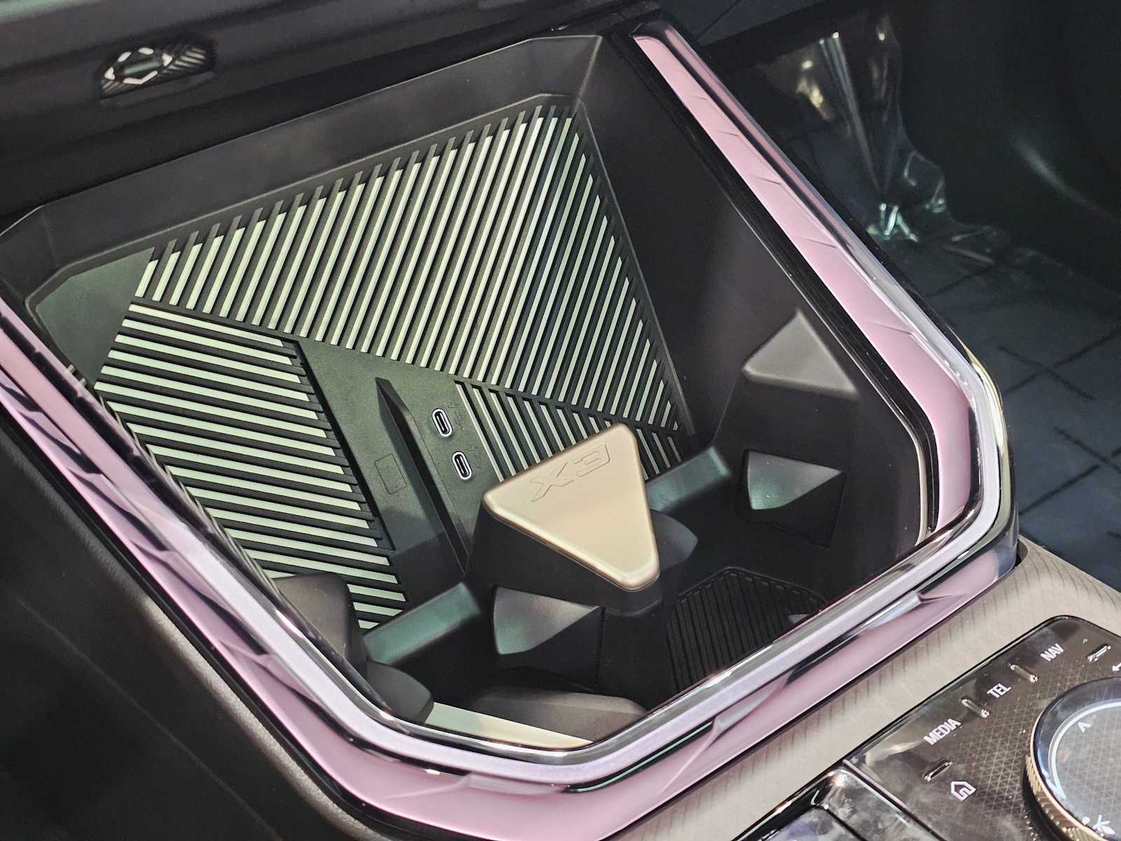 Thumbnail: 2025 BMW X3 - 19