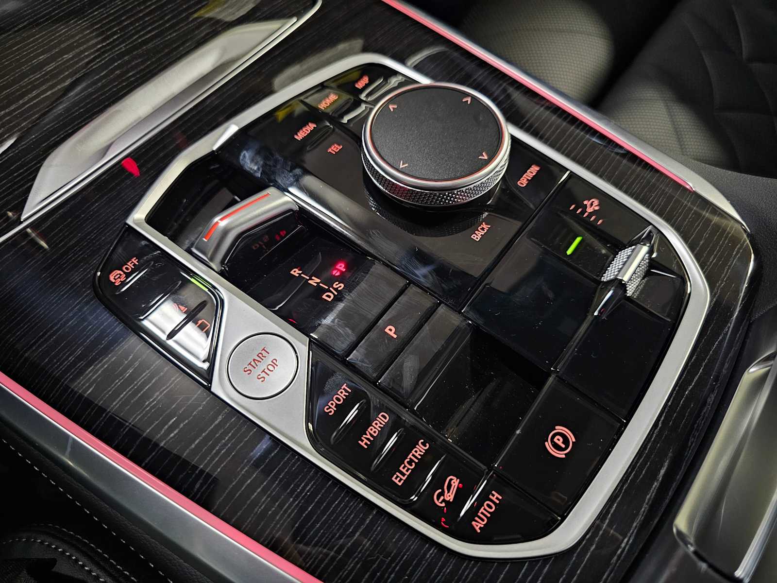 Thumbnail: 2026 BMW X5 - 21
