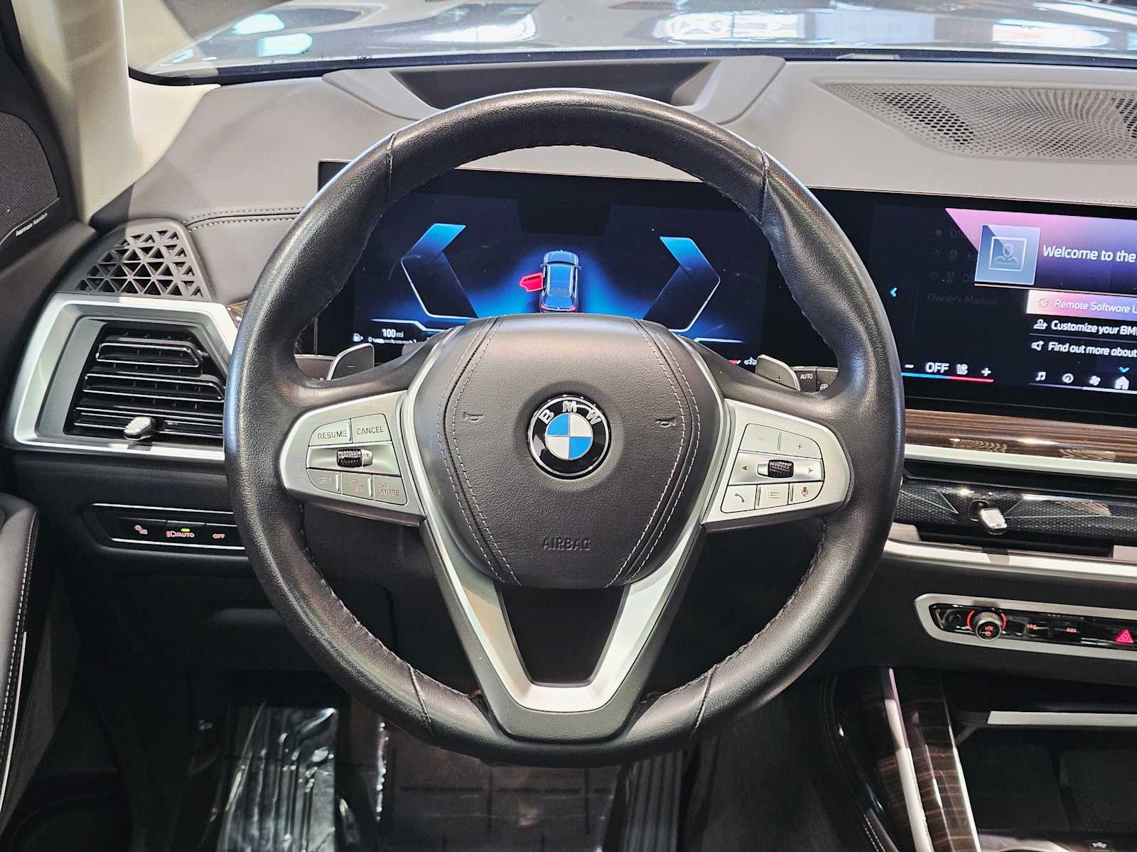 Thumbnail: 2024 BMW X7 - 11