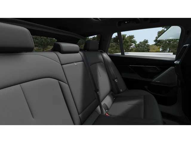 Thumbnail: 2027 BMW M5 - 12