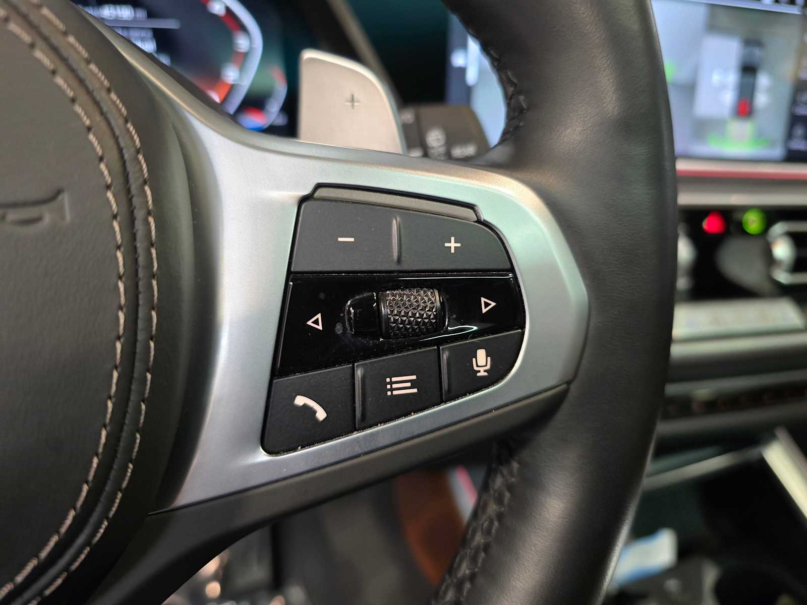 Thumbnail: 2023 BMW X5 - 19