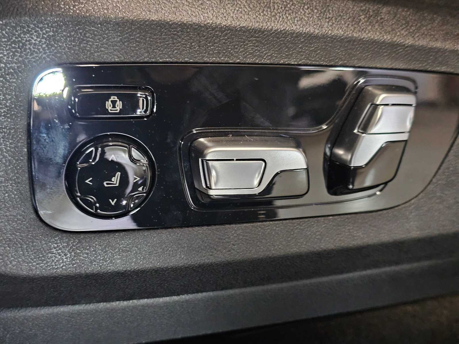 Thumbnail: 2026 BMW X5 - 29