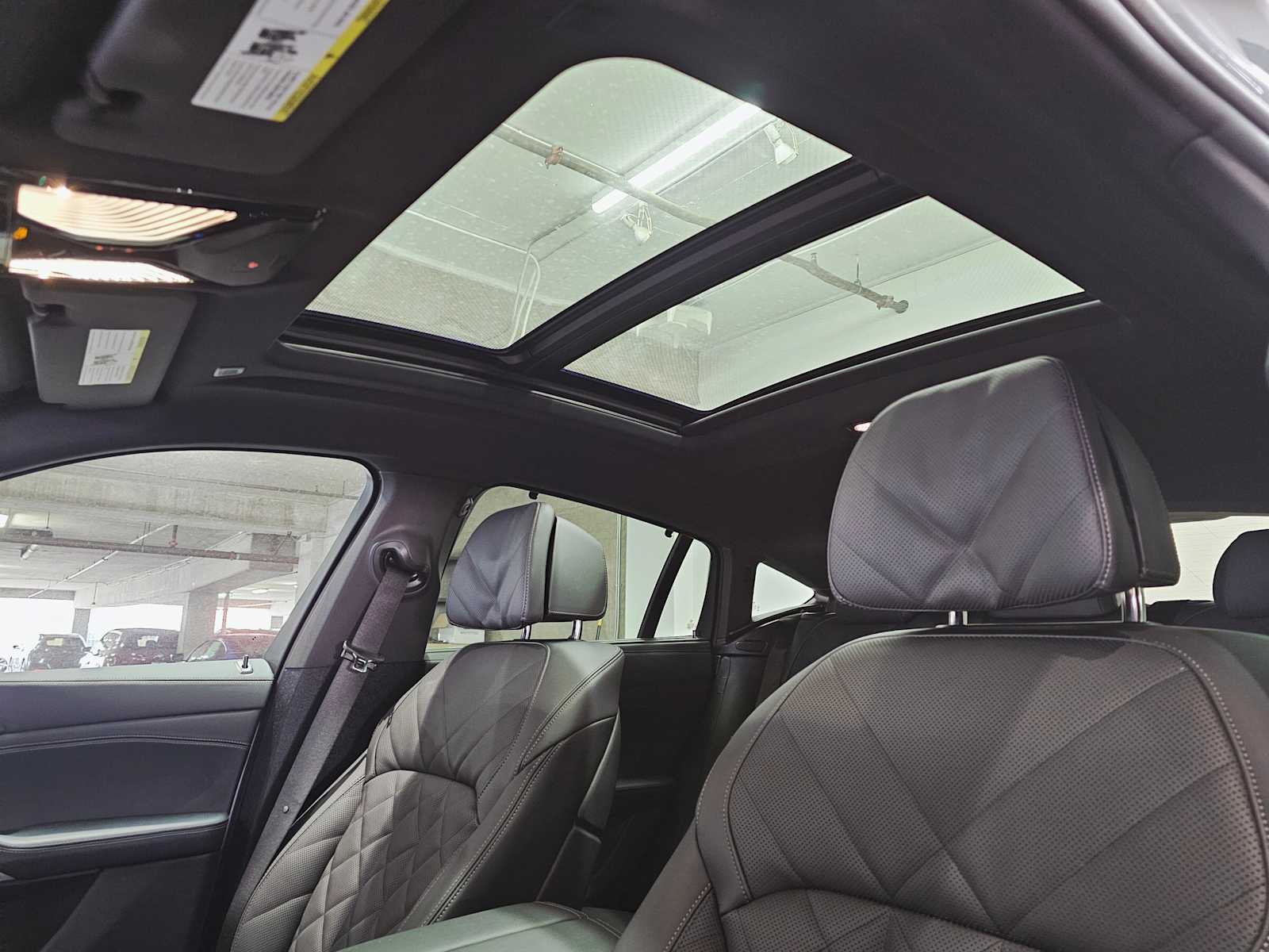 Thumbnail: 2026 BMW X6 - 24