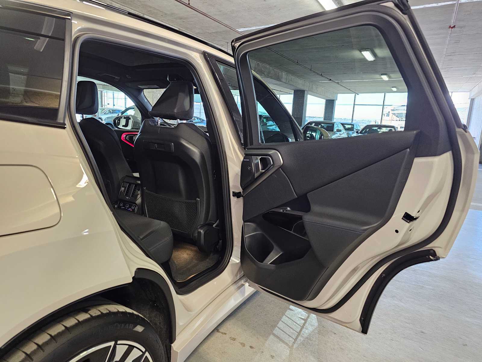 Thumbnail: 2026 BMW X3 - 33