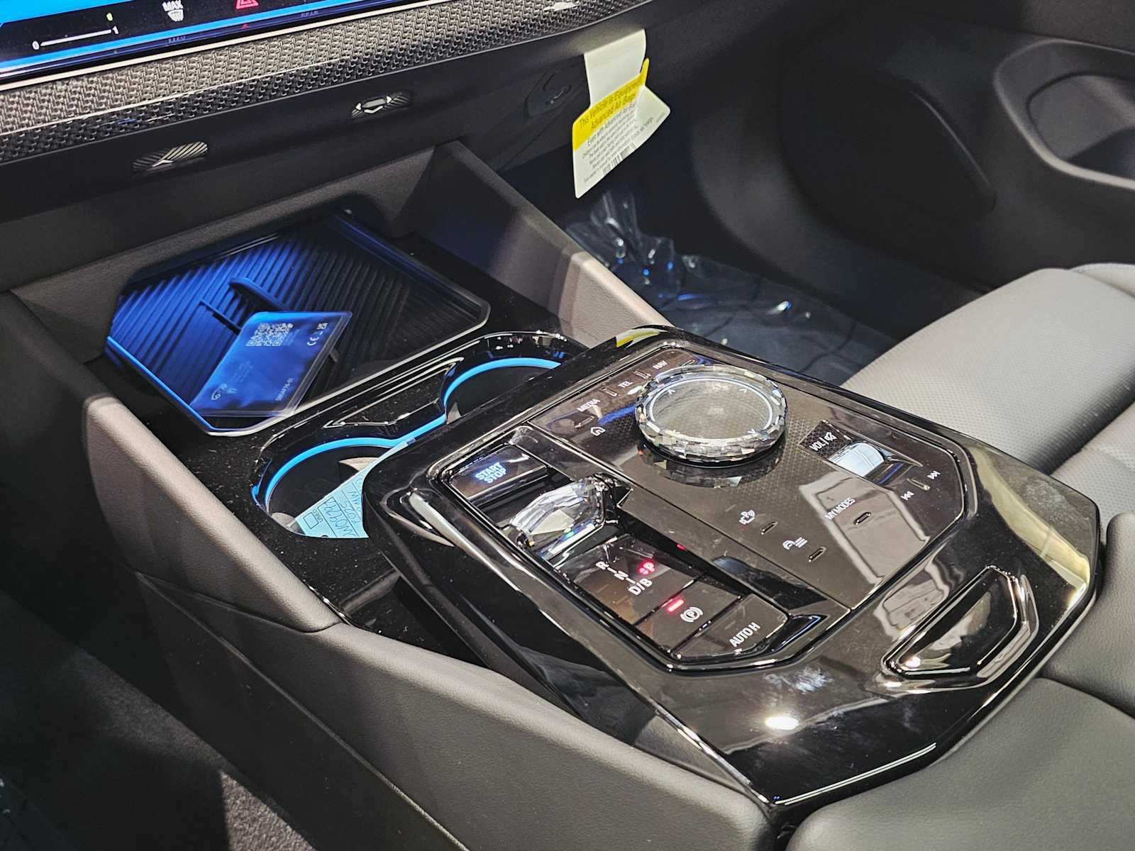 Thumbnail: 2025 BMW i5 - 17