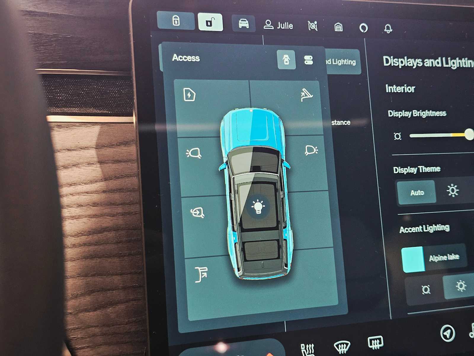 Thumbnail: 2024 Rivian R1S - 16
