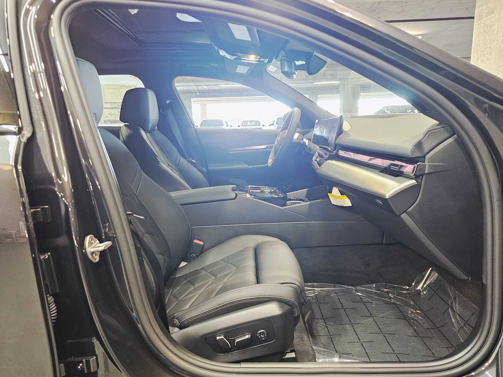 Thumbnail: 2026 BMW i5 - 27