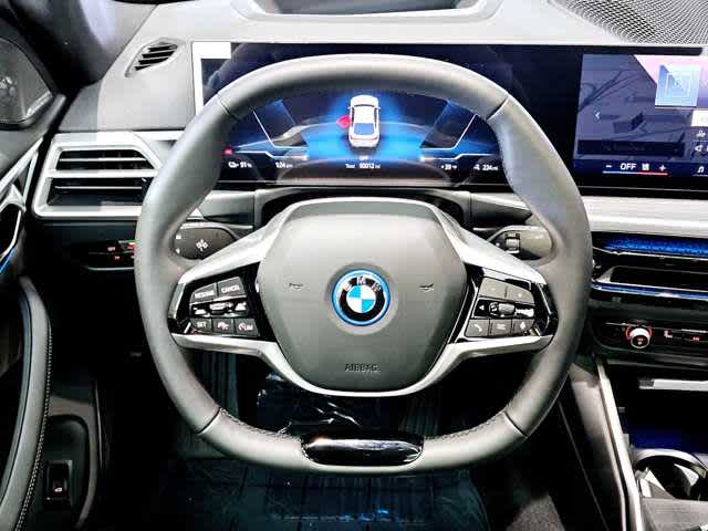 Thumbnail: 2025 BMW i4 - 11