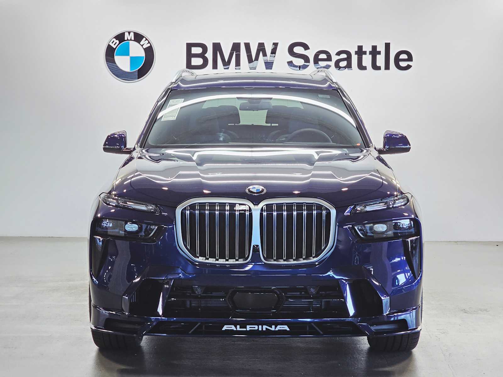 Thumbnail: 2026 BMW X7 - 6