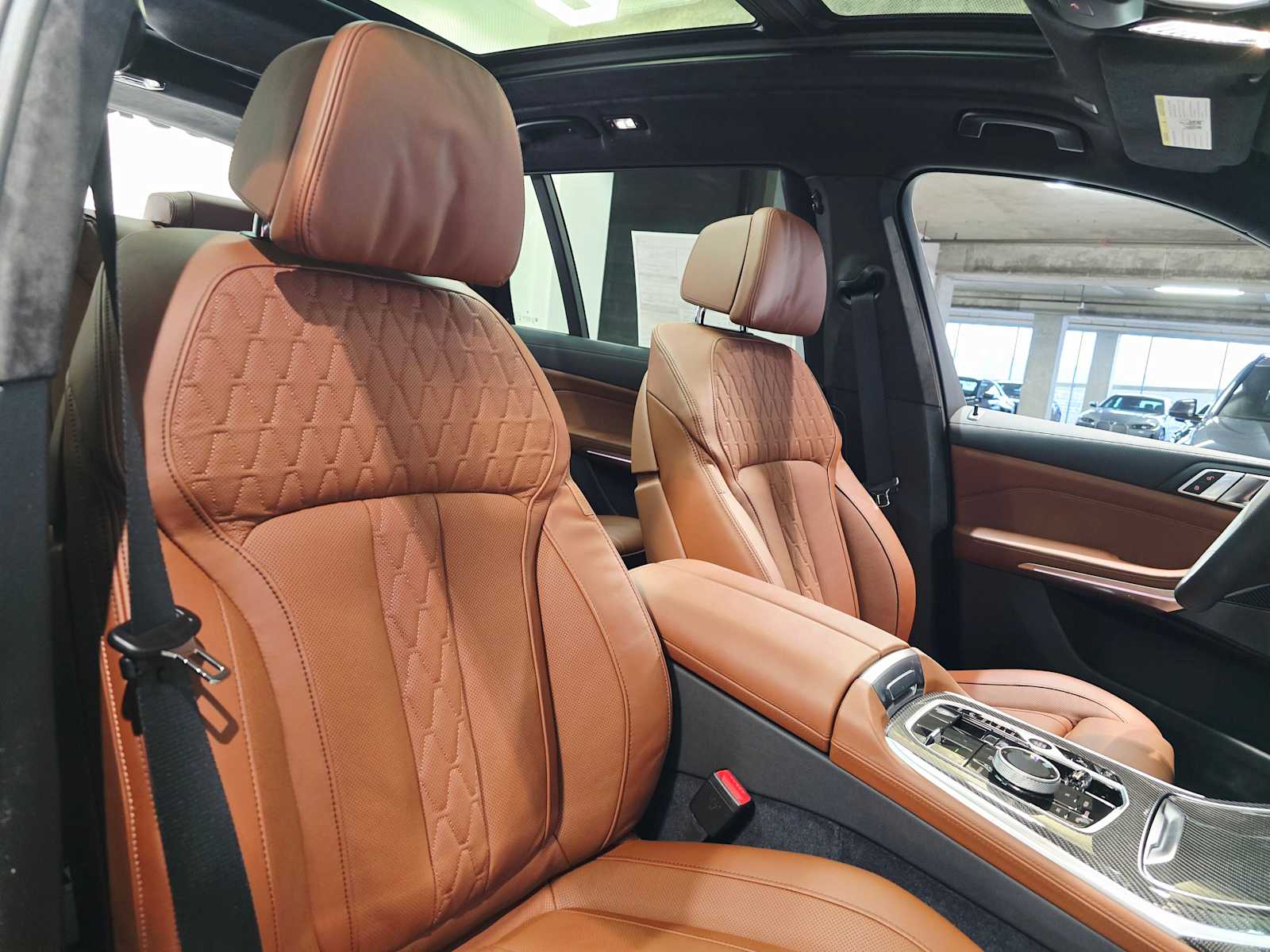 Thumbnail: 2026 BMW X7 - 27